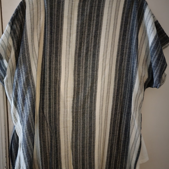 Kimono and Journey tshirt - Picture 5 of 6